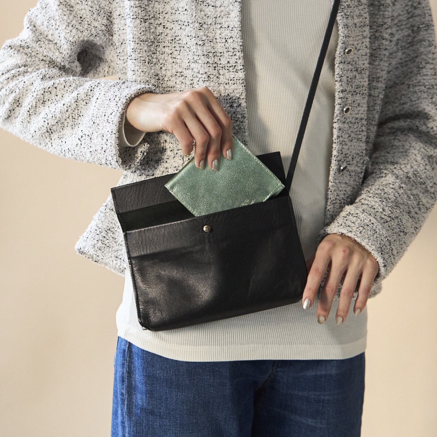 MUZICA VITA/インド山羊革2つ折り　ラメ財布